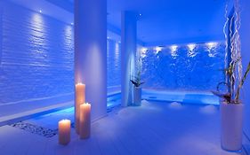 Regina Elena 57 & Oro Bianco Spa Rimini 4*
